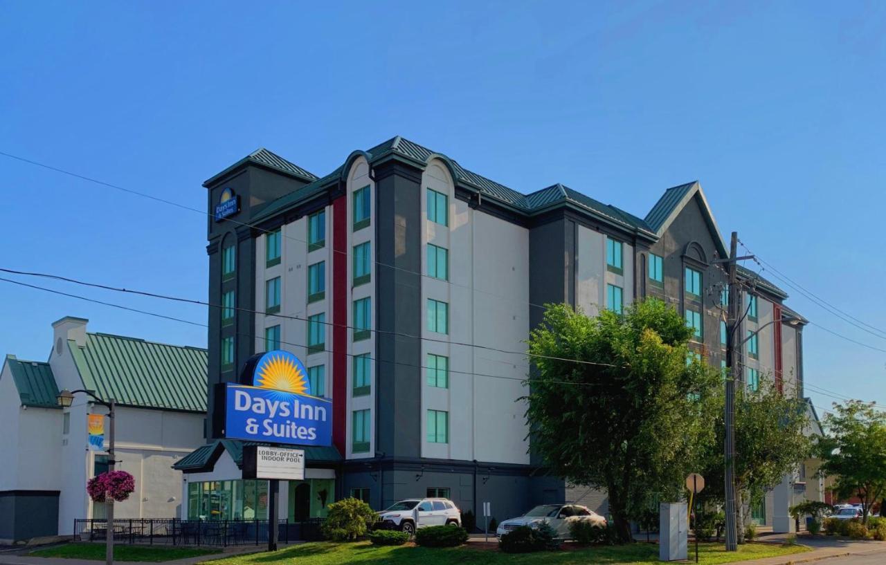 Days By Wyndham Centre St. By The Falls Niagara Falls