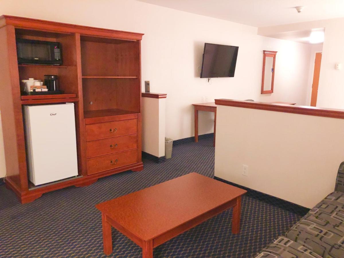 Hotel Days By Wyndham Centre St. By The Falls